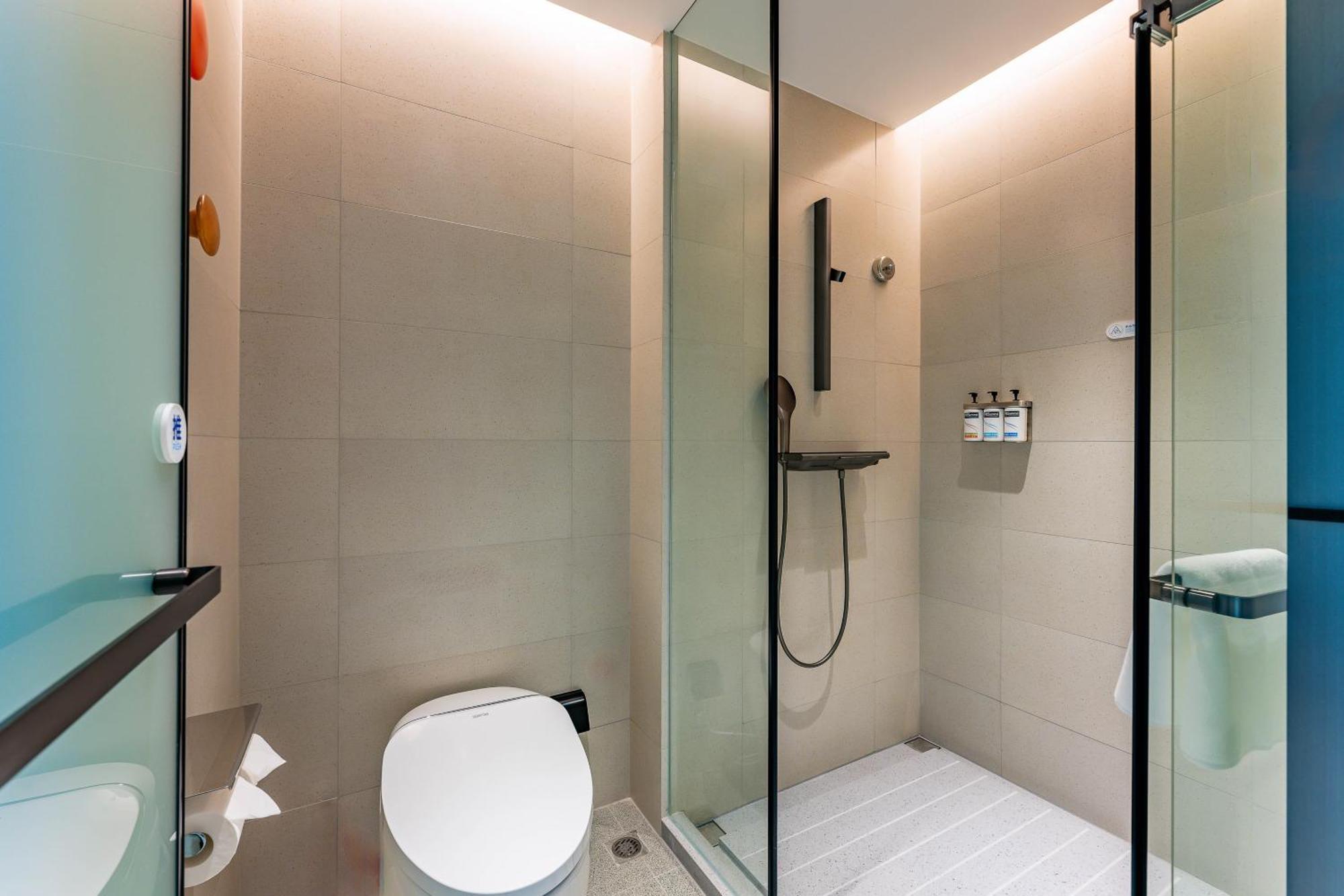 Holiday Inn Express Shanghai Jing'An Temple By Ihg Exteriér fotografie