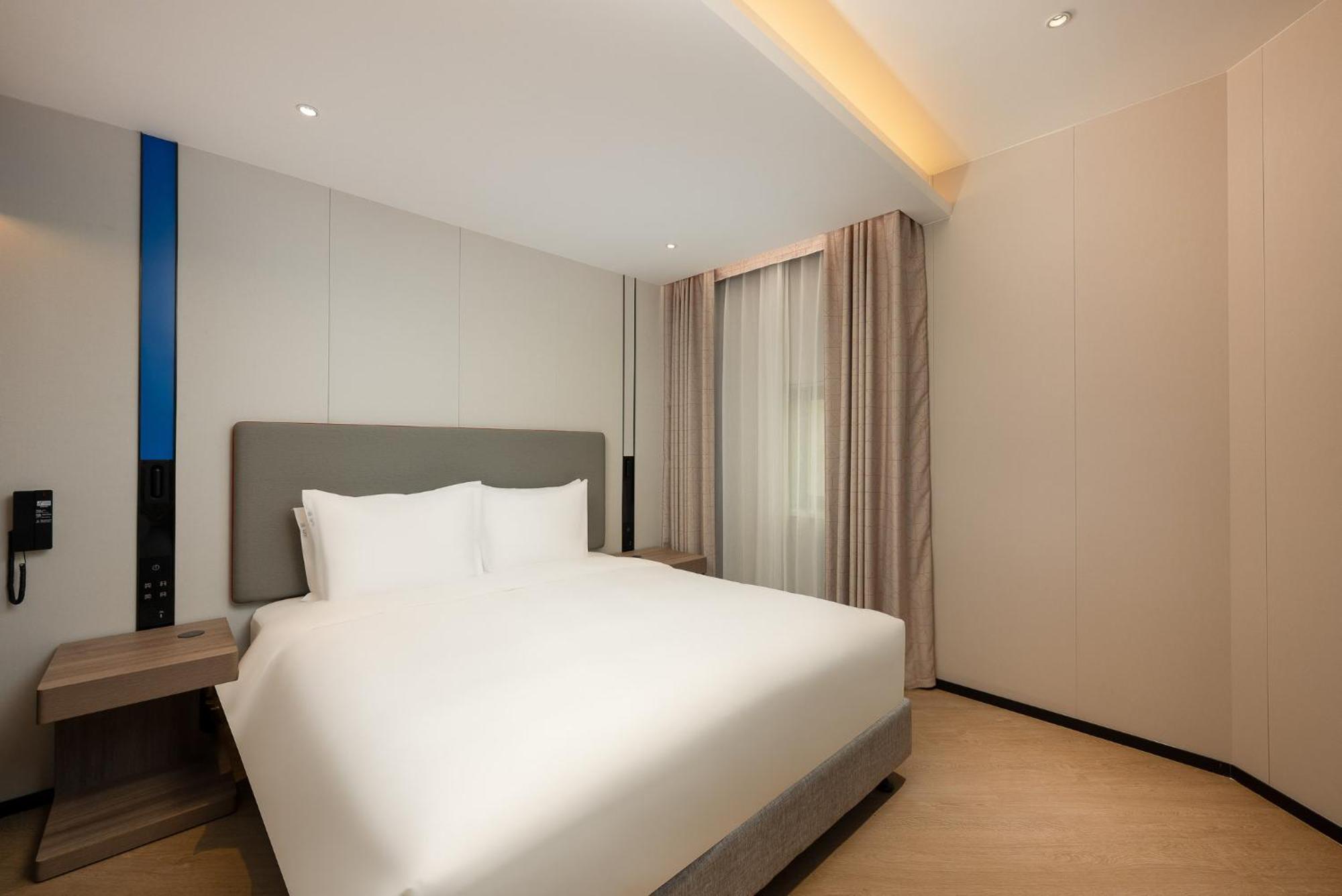 Holiday Inn Express Shanghai Jing'An Temple By Ihg Exteriér fotografie