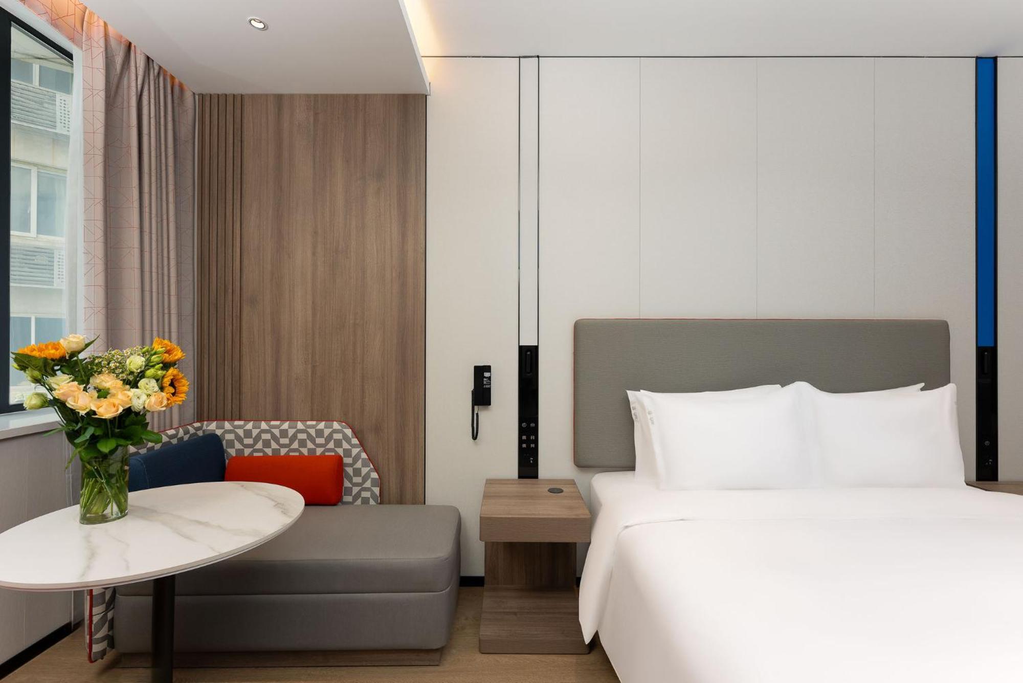 Holiday Inn Express Shanghai Jing'An Temple By Ihg Exteriér fotografie